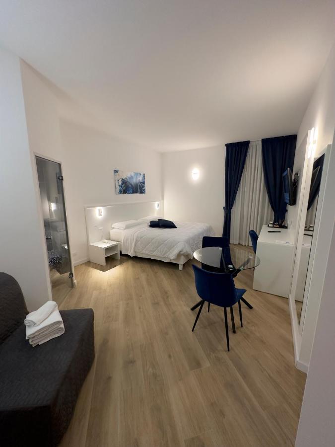 Hotel Smart Cruise Civitavecchia Extérieur photo